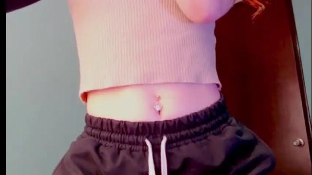 Image 10 of zoe_jones2 Stream on Chaturbate on 4 months ago