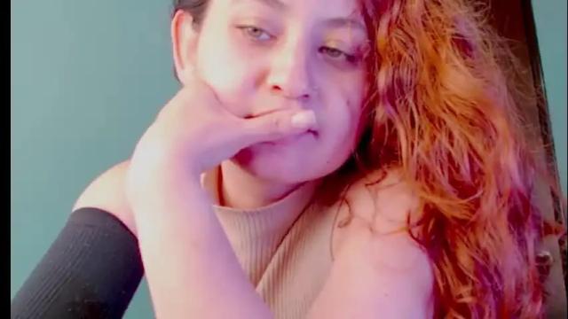 Image 7 of zoe_jones2 Stream on Chaturbate on 4 months ago