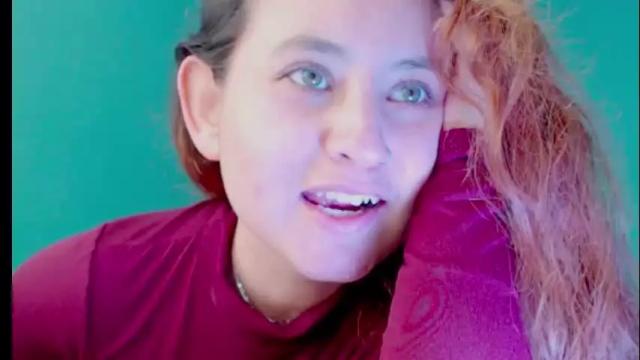 Image 2 of zoe_jones2 Stream on Chaturbate on 3 months ago