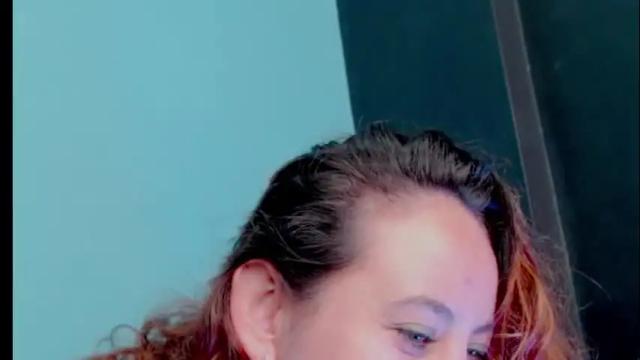 Image 10 of zoe_jones2 Stream on Chaturbate on 3 months ago