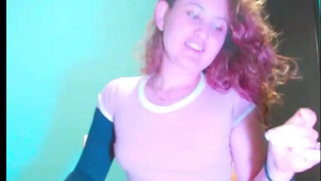 Image 4 of zoe_jones2 Stream on Chaturbate on 3 months ago