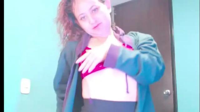 Image 3 of zoe_jones2 Stream on Chaturbate on 2 months ago