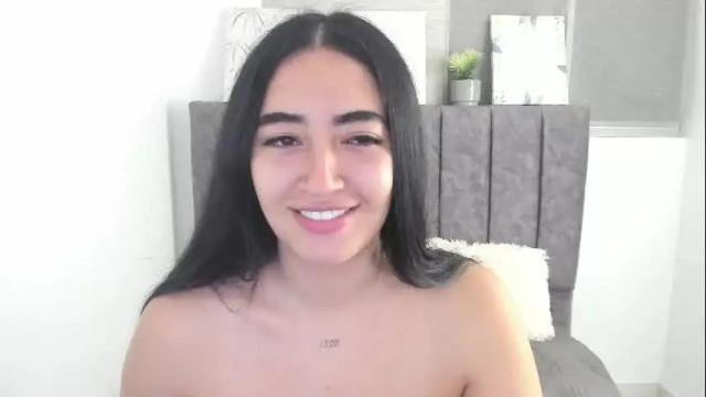 Image 10 of zoe_jones7 Stream on Chaturbate on 29 days ago