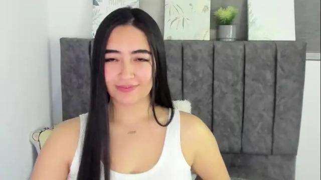 Image 7 of zoe_jones7 Stream on Chaturbate on 26 days ago