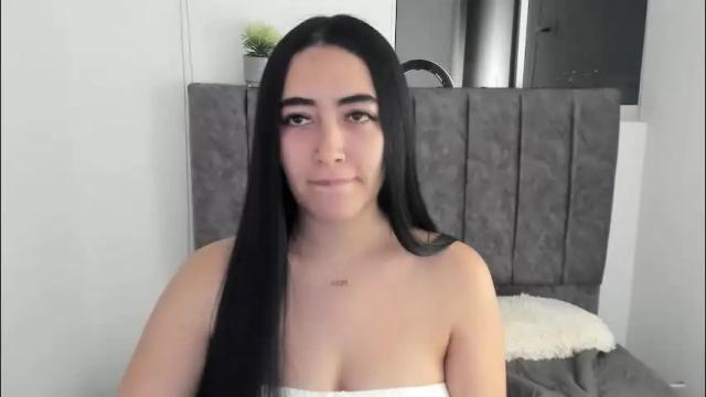 Image 3 of zoe_jones7 Stream on Chaturbate on 2 months ago