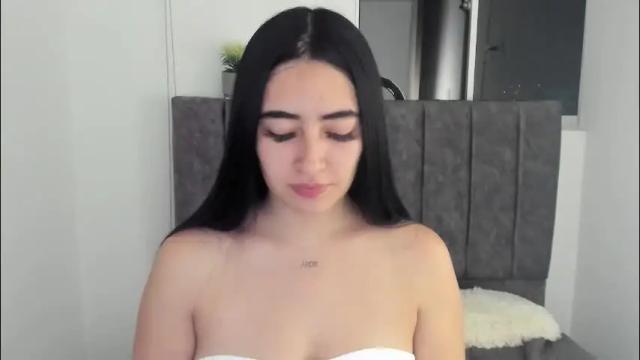 Image 8 of zoe_jones7 Stream on Chaturbate on 2 months ago