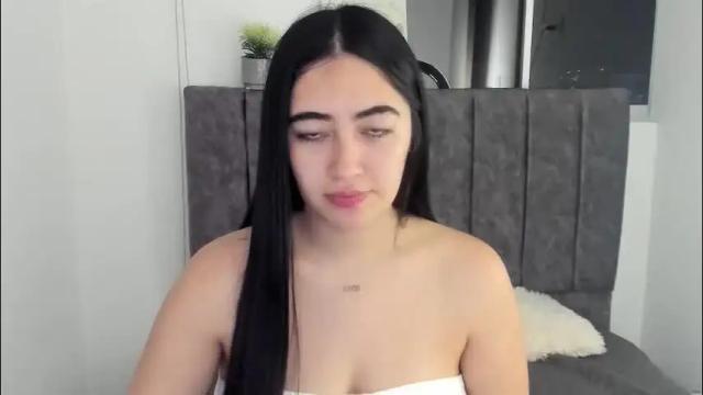 Image 2 of zoe_jones7 Stream on Chaturbate on 2 months ago