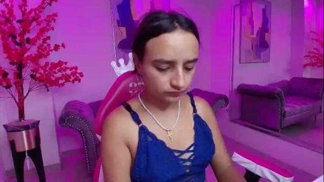 Image 4 of zoe_jonexs_ Stream on Chaturbate on 1 month ago