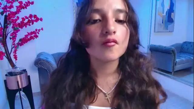 Image 10 of zoe_jonexs_ Stream on Chaturbate on 1 month ago