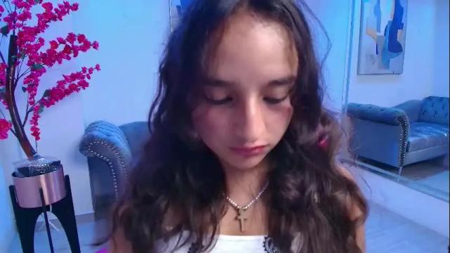 Image 4 of zoe_jonexs_ Stream on Chaturbate on 1 month ago
