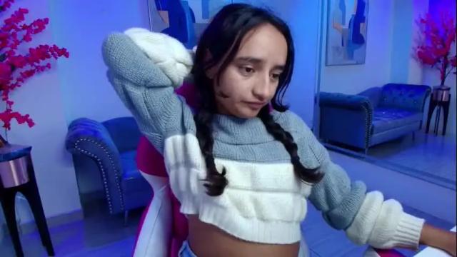 Image 4 of zoe_jonexs_ Stream on Chaturbate on 1 month ago