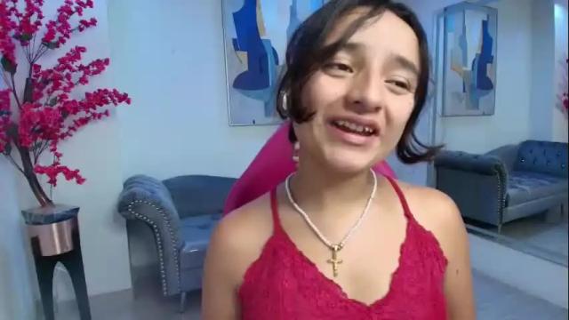 Image 4 of zoe_jonexs_ Stream on Chaturbate on 1 month ago