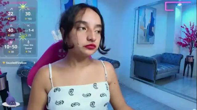 Image 6 of zoe_jonexs_ Stream on Chaturbate on 17 days ago