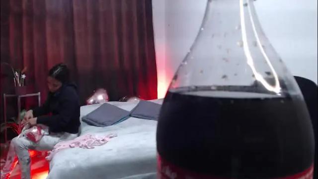 Image 10 of zoe_khall Stream on Chaturbate on 24 days ago