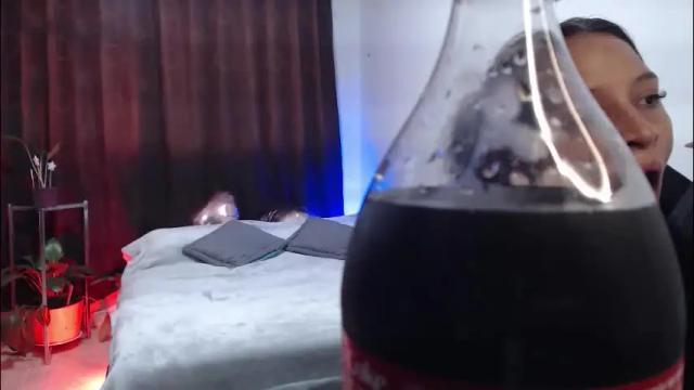 Image 8 of zoe_khall Stream on Chaturbate on 24 days ago