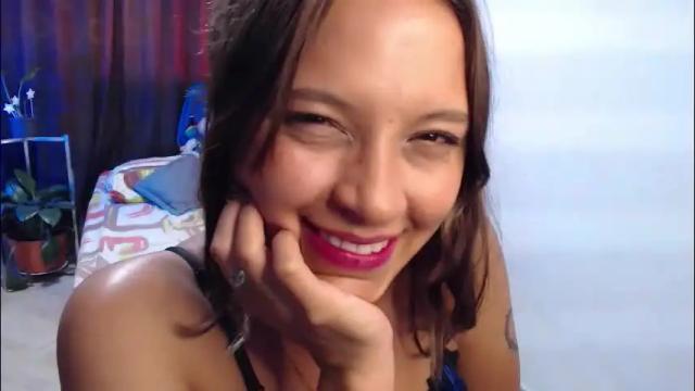 Image 10 of zoe_khall Stream on Chaturbate on 10 days ago