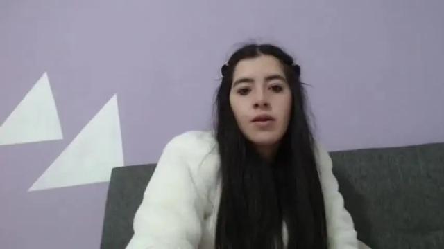 Image 8 of zoe_mill33r Stream on Chaturbate on 18 months ago