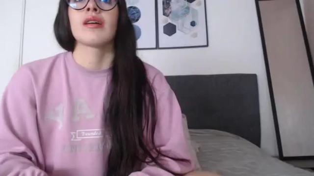 Image 7 of zoe_mill33r Stream on Chaturbate on 12 months ago