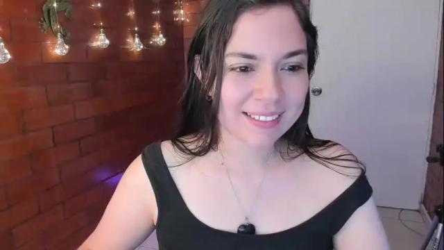Image 10 of zoe_ringer Stream on Chaturbate on 1 month ago