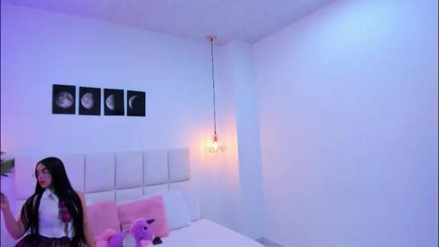 Image 2 of zoe_rivers Stream on Chaturbate on 2 months ago