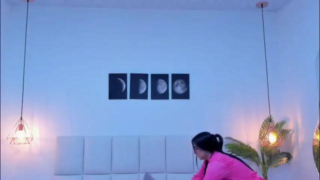 Image 12 of zoe_rivers Stream on Chaturbate on 2 months ago