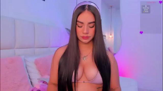 Image 6 of zoe_rivers Stream on Chaturbate on 1 month ago