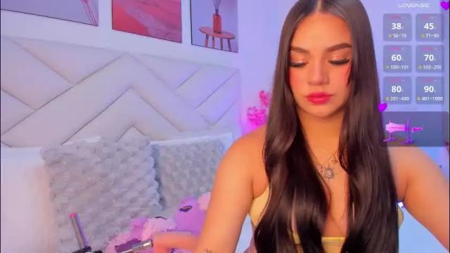 Image 2 of zoe_rivers Stream on Chaturbate on 5 days ago