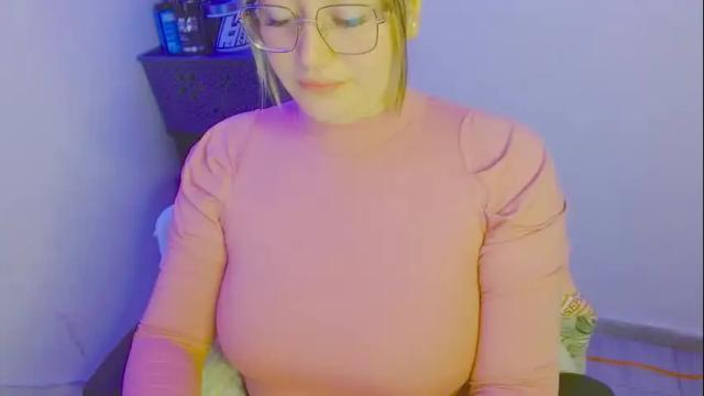 Image 10 of zoe_sexy69 Stream on Chaturbate on 1 month ago