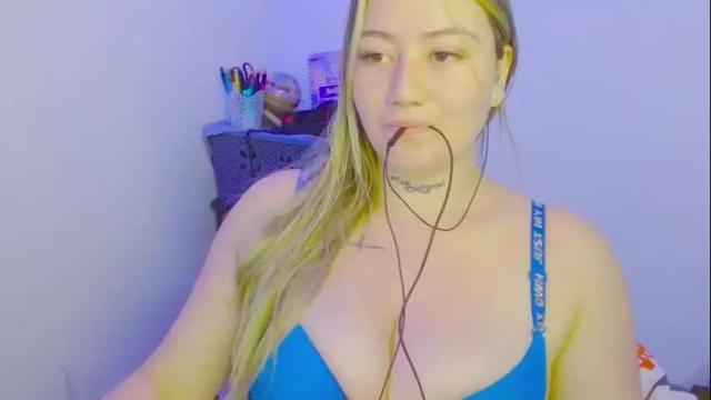 Image 10 of zoe_sexy69 Stream on Chaturbate on 1 month ago