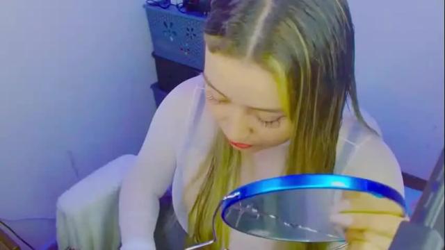 Image 3 of zoe_sexy69 Stream on Chaturbate on 1 month ago