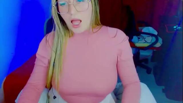Image 10 of zoe_sexy69 Stream on Chaturbate on 7 days ago