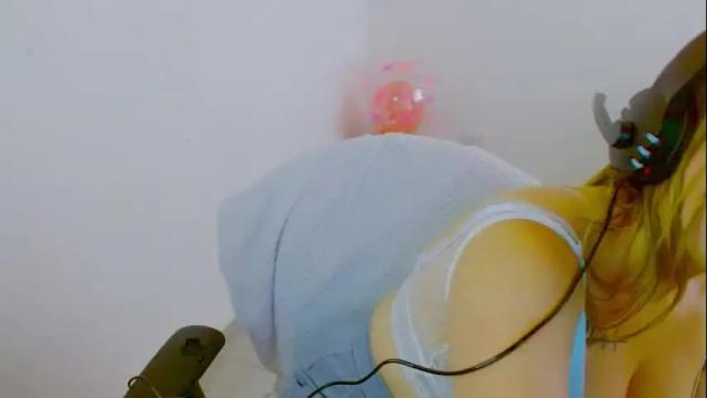 Image 10 of zoe_sexy69 Stream on Chaturbate on 1 month ago