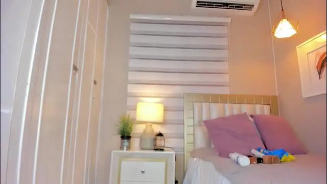 Image 4 of zoe_sky_ Stream on Chaturbate on 20 days ago