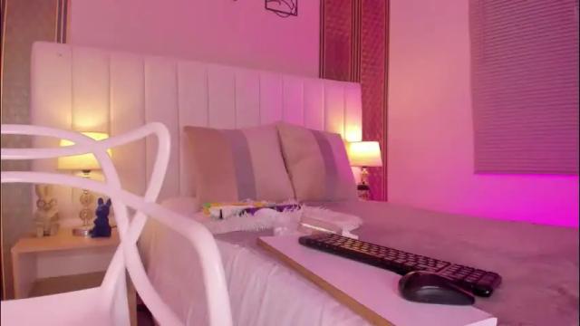 Image 6 of zoe_sky_ Stream on Chaturbate on 1 month ago