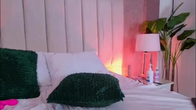 Image 8 of zoe_stargb Stream on Chaturbate on 4 months ago