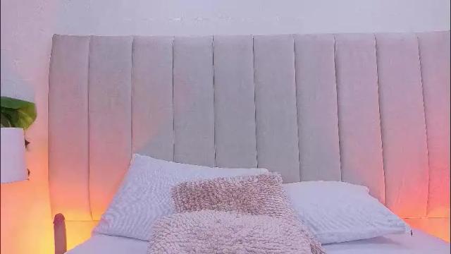 Image 11 of zoe_stargb Stream on Chaturbate on 2 months ago