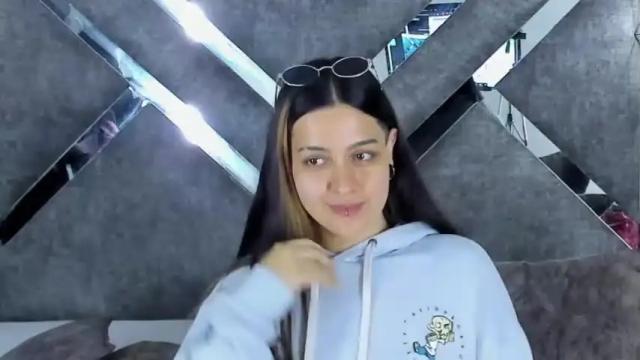 Thumbnail 1, zoe_submissive's Stream at Chaturbate, 13 months ago