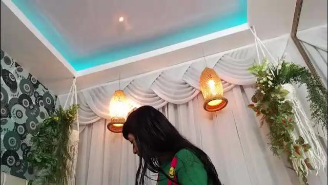 Image 2 of zoe_vixen Stream on Chaturbate on 14 days ago