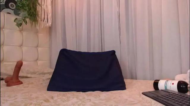 Image 7 of zoe_vixen Stream on Chaturbate on 9 days ago