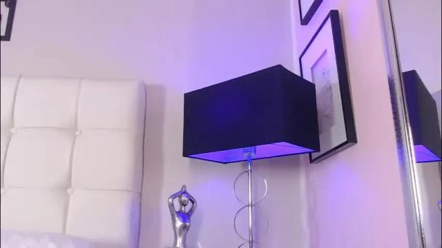 Image 6 of zoe_vixen Stream on Chaturbate on 1 month ago