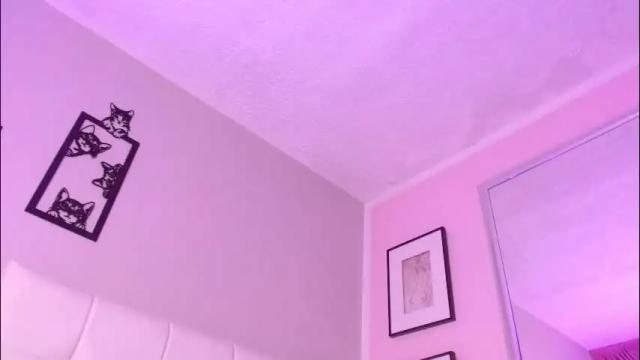 Image 2 of zoe_vixen Stream on Chaturbate on 1 month ago