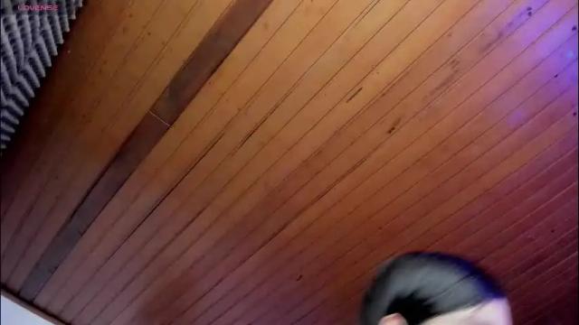 Image 2 of zoe_wattson Stream on Chaturbate on 2 months ago