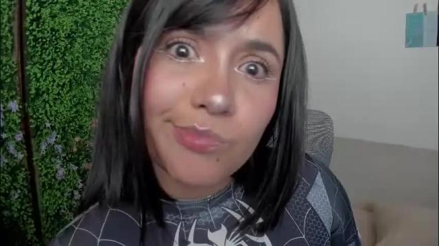 Image 4 of zoe_wattson Stream on Chaturbate on 1 day ago