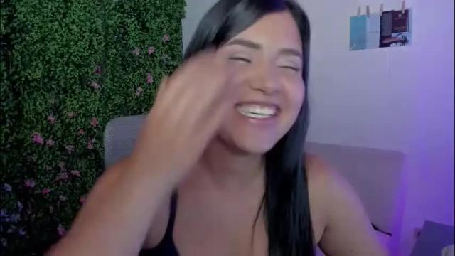 Image 4 of zoe_wattson Stream on Chaturbate on 2 months ago