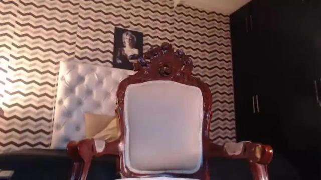 Image 2 of zoeblosoon Stream on Chaturbate on 14 months ago