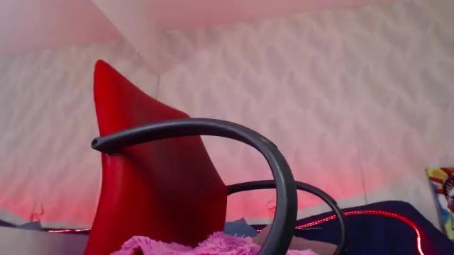 Image 3 of zoeblosoon Stream on Chaturbate on 14 months ago