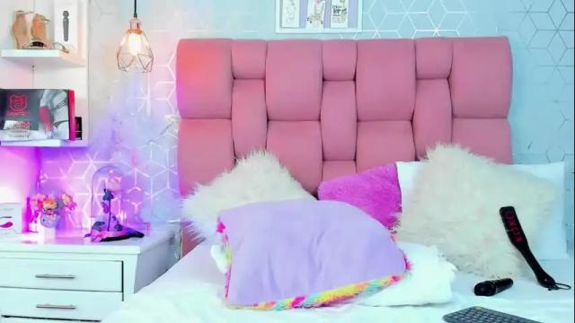 Image 12 of zoebrahamm Stream on Chaturbate on 3 months ago