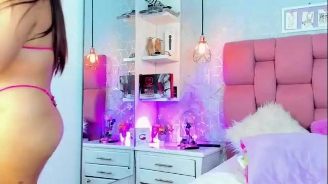 Image 6 of zoebrahamm Stream on Chaturbate on 3 months ago