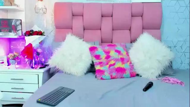 Image 6 of zoebrahamm Stream on Chaturbate on 1 month ago