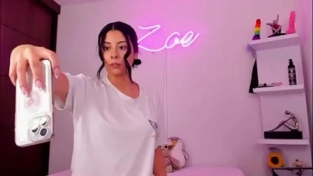Image 6 of zoecams Stream on Chaturbate on 2 months ago